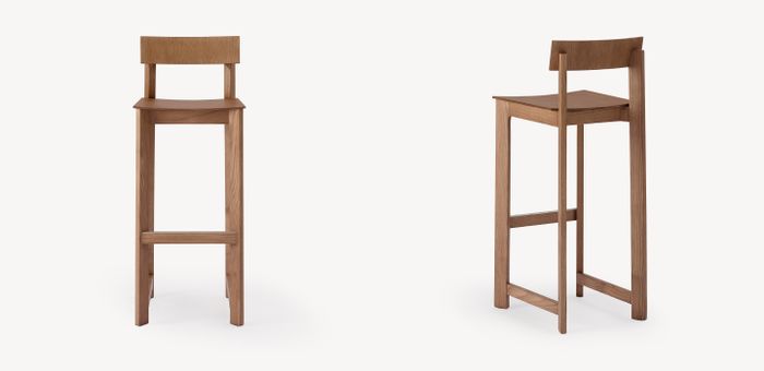candid-stool